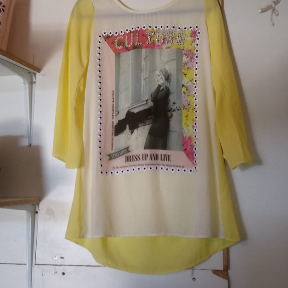 Beautiful contrast 100% polyester blouse